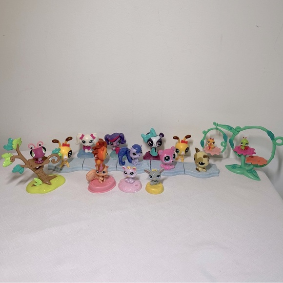 LITTLEST PET SHOP lot. McDonald’s. Plus Two other sets. - Picture 2 of 9